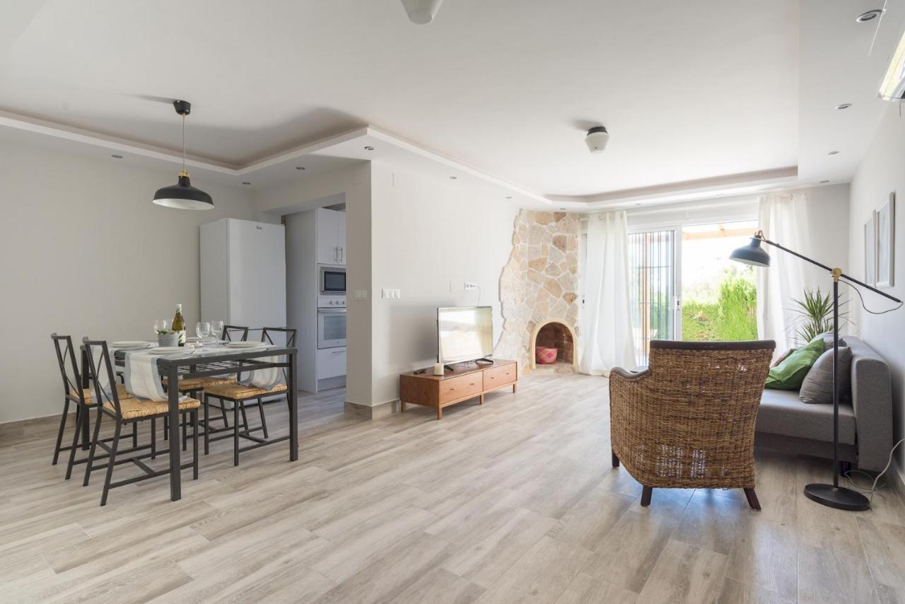 Malagasuite House Pool Fuengirola Extérieur photo